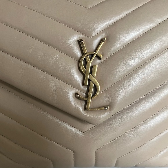YSL MED LOU LOU. DARK BEIGE AUTHENTIC - Picture 7 of 10